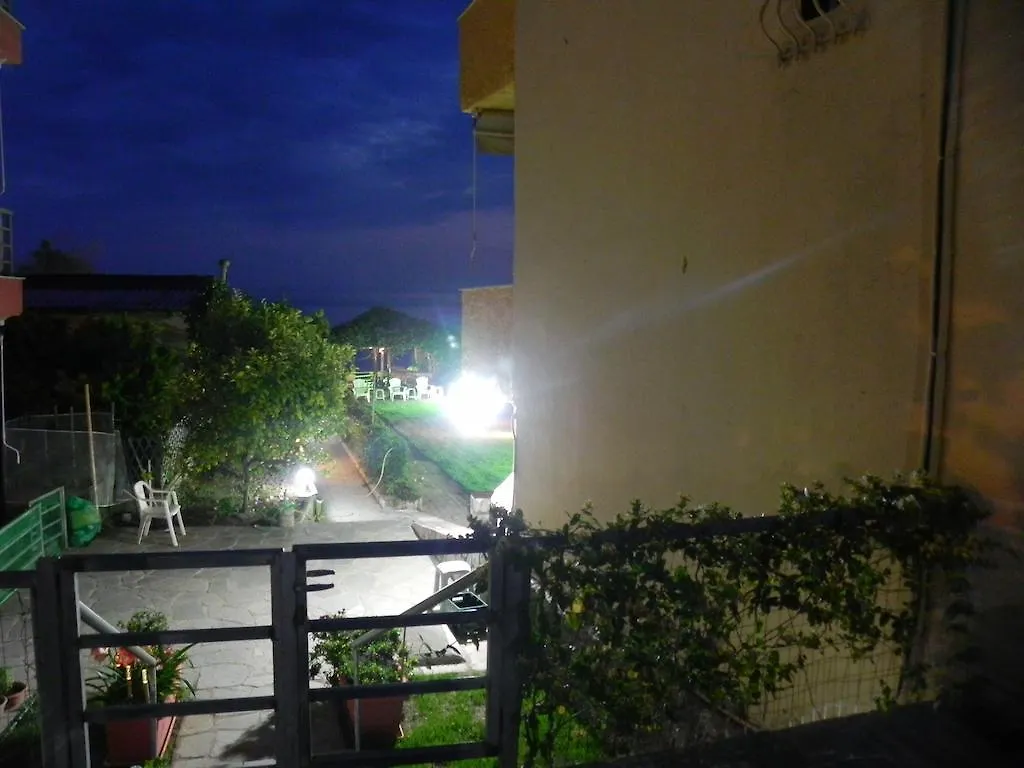 Bellos Apartments Nea Skioni